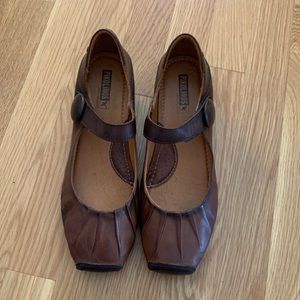 Pikolinos shoes size 40
